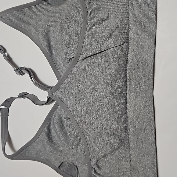 PRO FIT ADJUSTABLE STRAPS SPORTS BRA GRAY TOP SIZE M #W-450 - Picture 2 of 6